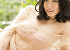 日本写真女优裸色内衣写真 秀撩人美乳