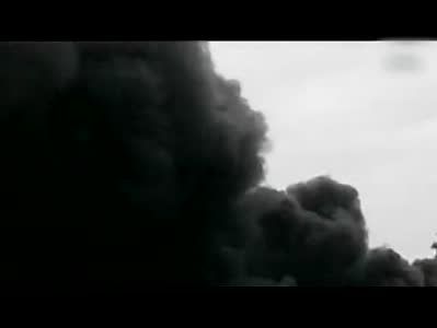 视频：实拍无锡一工厂起火 黑烟蔓延数公里